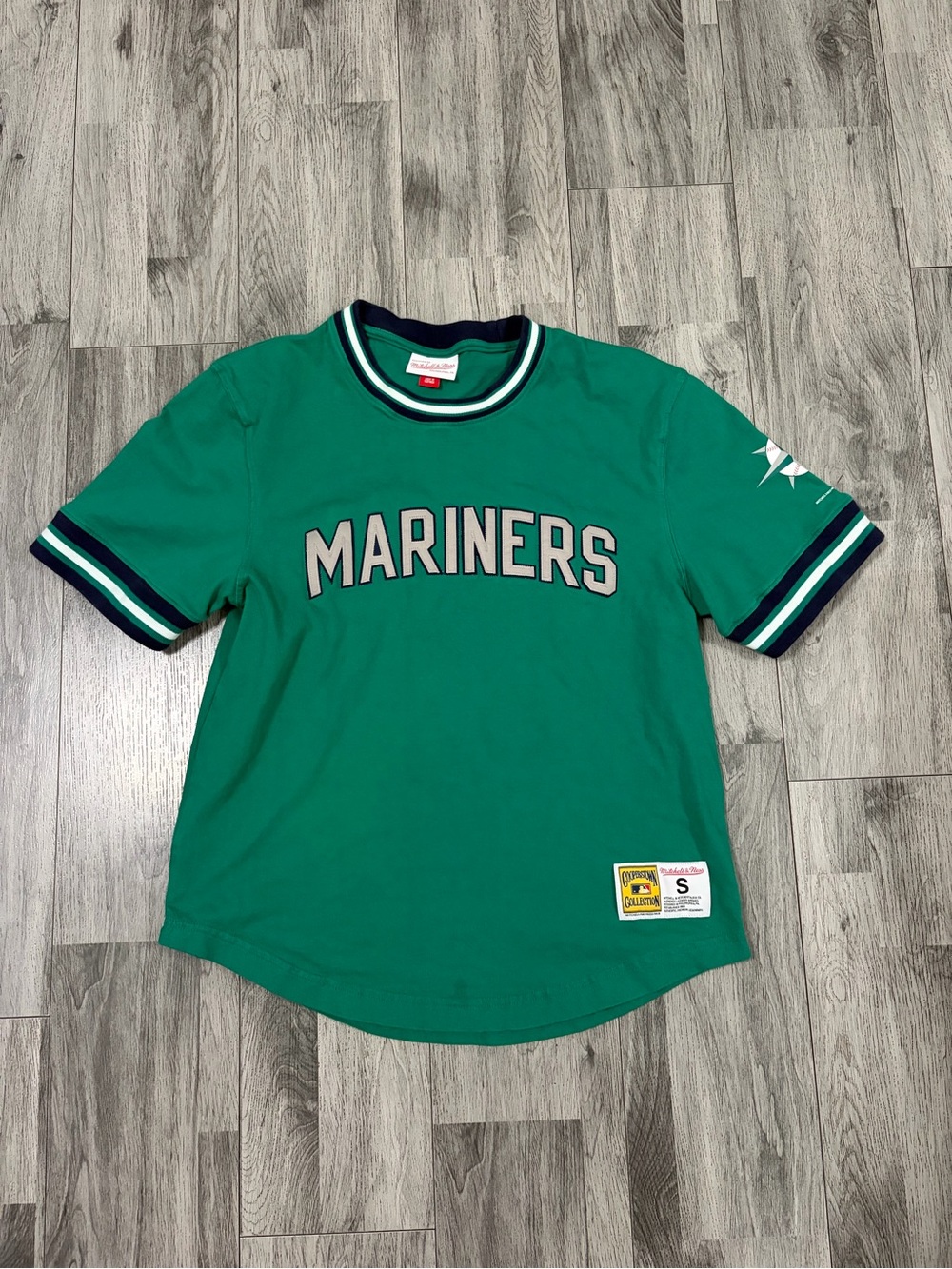 Mitchell & Ness Seattle Mariners Green Tee with Navy & White Trim